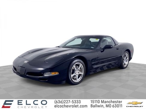 Used 2003 Chevrolet Corvette Coupe w/ Preferred Equipment Group RWD image 1