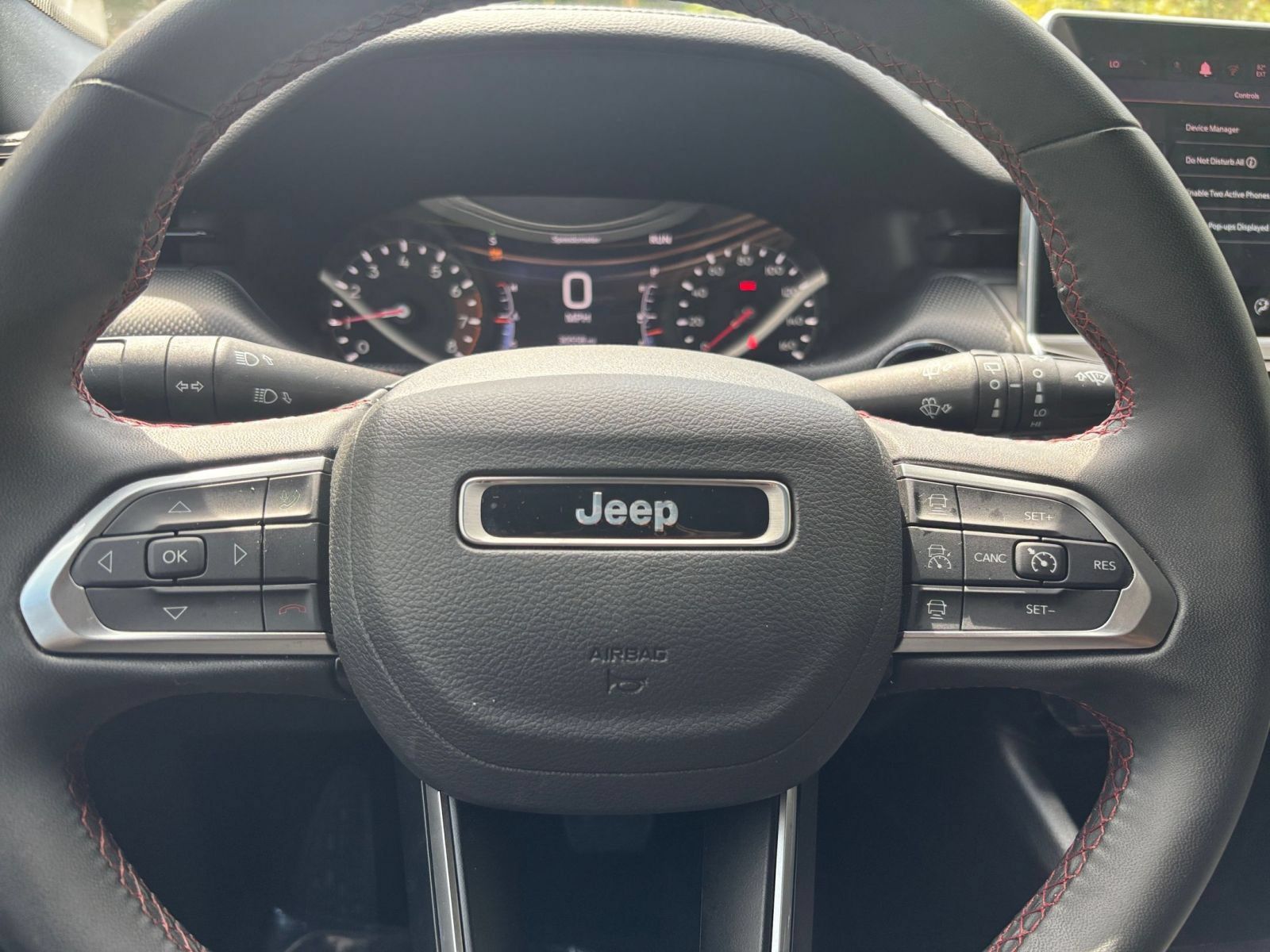 Used 2025 Jeep Compass Trailhawk AWD/4WD image 26