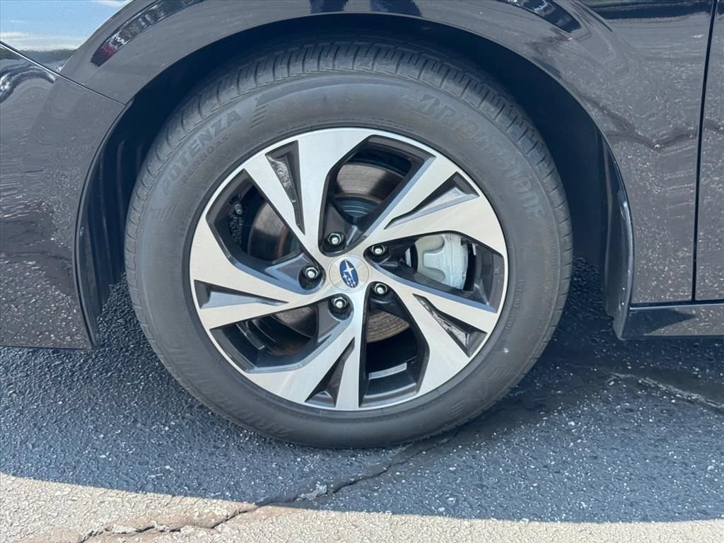 Used 2023 Subaru Legacy Premium AWD/4WD image 9
