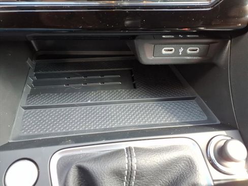 New 2025 Volkswagen Jetta SE image 13