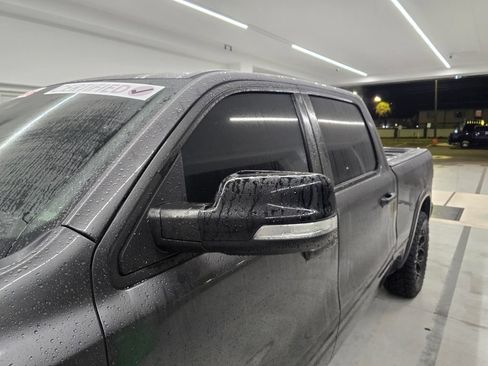 Used 2022 RAM 1500 Laramie AWD/4WD image 12
