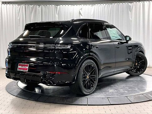 New 2026 Porsche Cayenne S AWD/4WD image 7