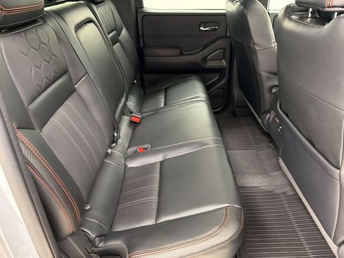 Used 2023 Nissan Frontier PRO-4X w/ Pro-4X Premium Package AWD/4WD image 31