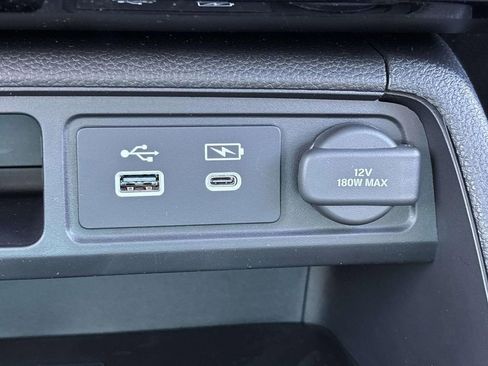 Used 2025 Honda Pilot Touring image 31