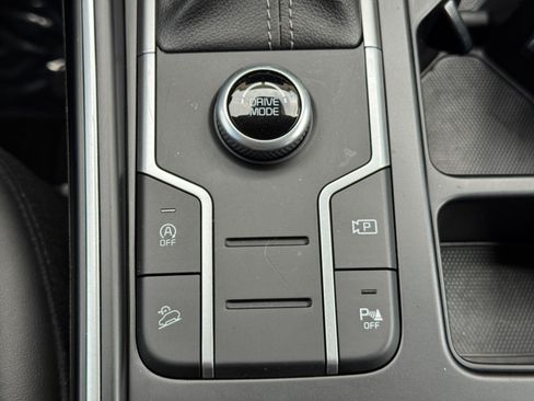 Used 2022 Kia Sorento S FWD image 29