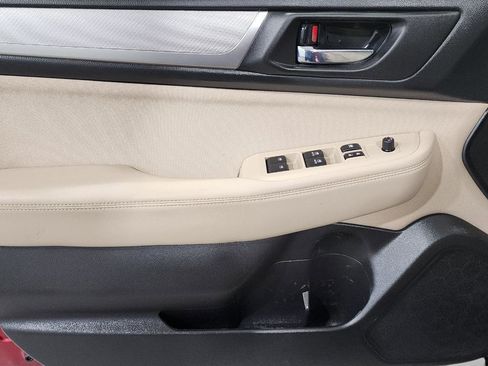 Used 2018 Subaru Outback 2.5i Premium AWD/4WD image 11