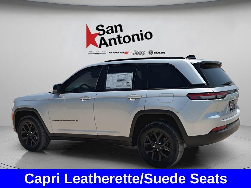 New 2025 Jeep Grand Cherokee Altitude RWD image 10