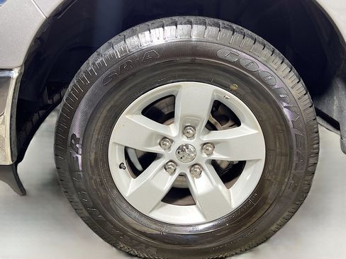 Used 2024 RAM 1500 Classic SLT image 14