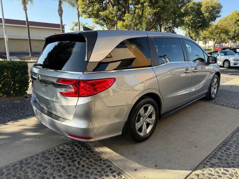 Used 2018 Honda Odyssey EX-L image 5