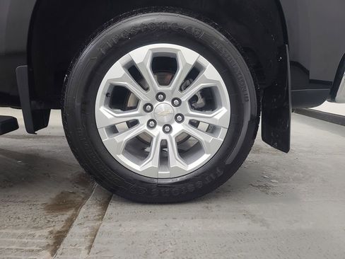 Used 2024 Chevrolet Silverado 1500 LTZ AWD/4WD image 9