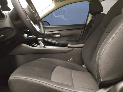 Used 2020 Nissan Sentra SV image 17