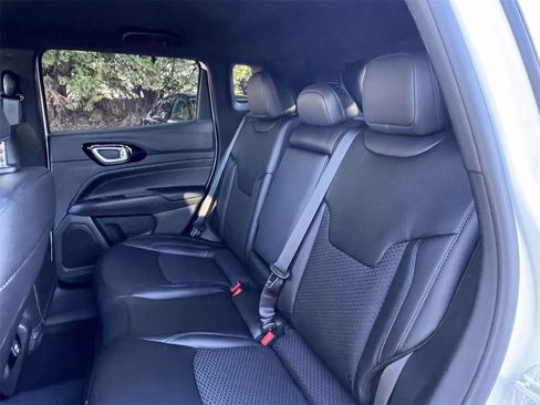 New 2026 Jeep Compass Latitude image 21