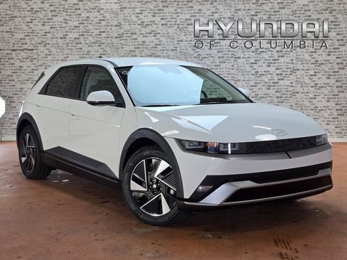 New 2026 Hyundai Ioniq 5 SEL image 1