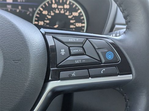 Used 2022 Nissan Altima 2.5 SL FWD image 26