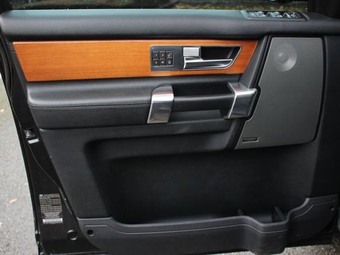 Used 2011 Land Rover LR4 HSE LUX image 17