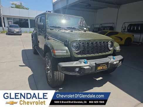 Used 2024 Jeep Wrangler Unlimited AWD/4WD image 10
