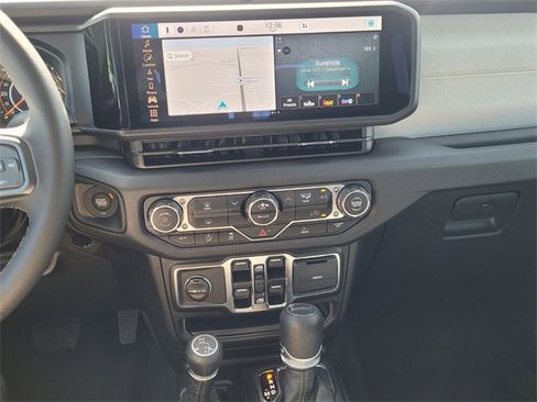 New 2025 Jeep Gladiator Sport image 8