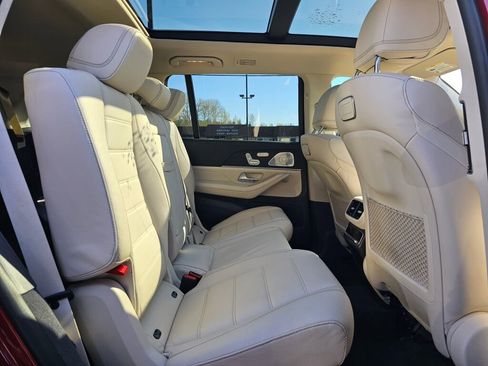 Used 2020 Mercedes-Benz GLS 450 4MATIC image 12