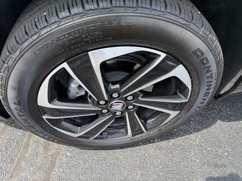 Used 2025 Buick Enclave Sport Touring w/ LPO, Floor Liner Package FWD image 10