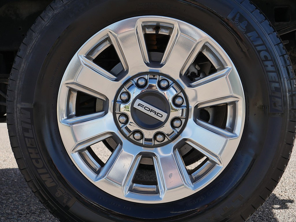 Used 2020 Ford F250 Platinum w/ FX4 Off-Road Package AWD/4WD image 77