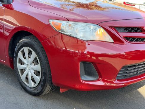 Used 2011 Toyota Corolla LE FWD image 13