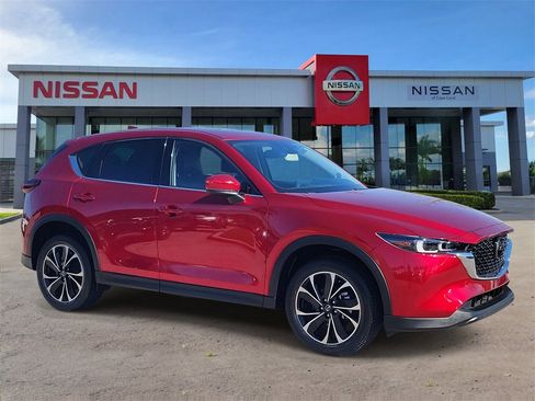 Used 2022 MAZDA CX-5 AWD 2.5 S w/ Premium Plus Pkg image 2