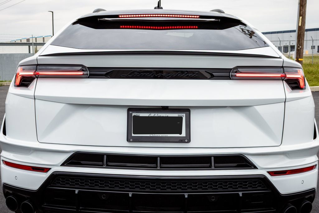Used 2023 Lamborghini Urus S AWD/4WD image 10