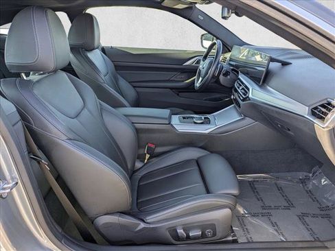 Used 2024 BMW 430i Coupe w/ Convenience Package image 21