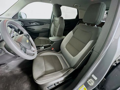 Used 2023 Chevrolet TrailBlazer LT w/ Convenience Package image 13