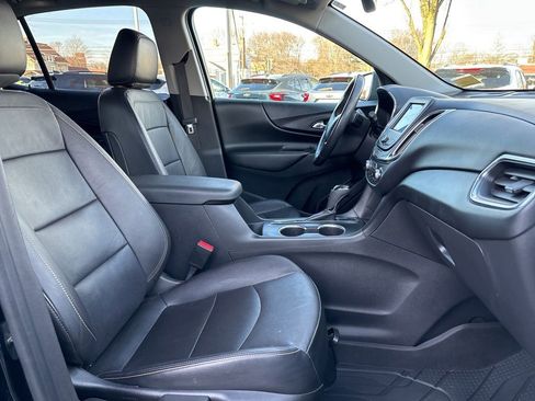 Used 2021 Chevrolet Equinox LT image 22