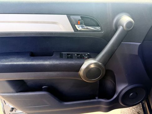 Used 2011 Honda CR-V SE image 9