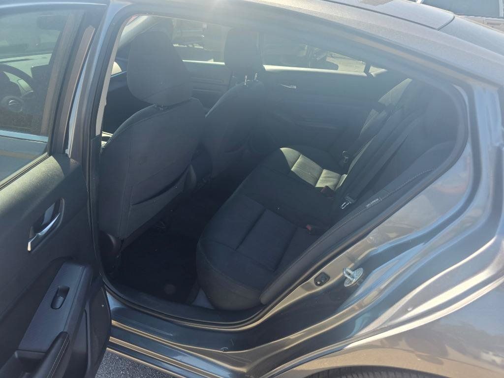 Used 2019 Nissan Altima 2.5 S FWD image 7