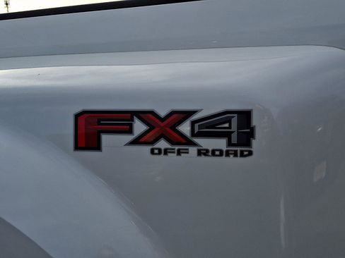 Used 2022 Ford F350 Platinum image 32