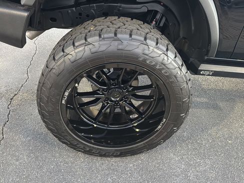 Used 2023 Ford Bronco 2-Door image 30