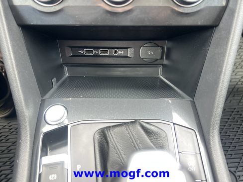 Used 2019 Volkswagen Tiguan SEL FWD image 10