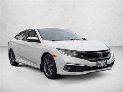 Used 2020 Honda Civic EX image 3
