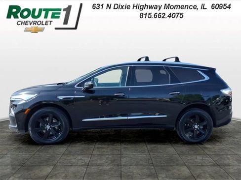 Used 2024 Buick Enclave Essence w/ Experience Buick Package FWD image 2