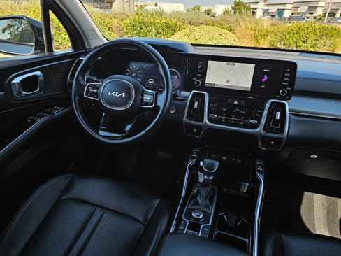 Used 2023 Kia Sorento SX FWD image 26