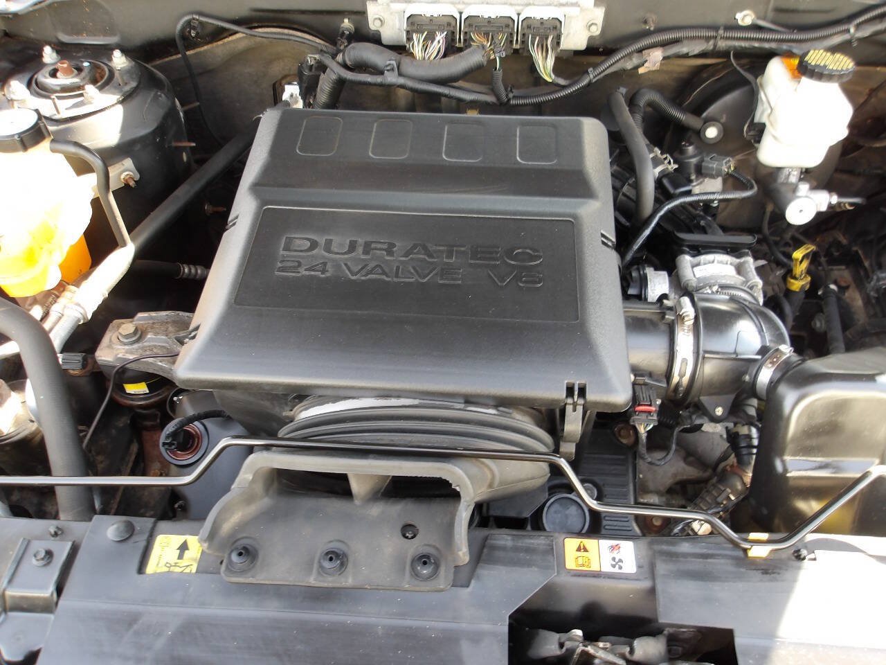 Used 2010 Ford Escape XLT AWD/4WD image 27