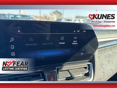 Used 2025 Chevrolet TrailBlazer LT w/ Driver Confidence Package image 29