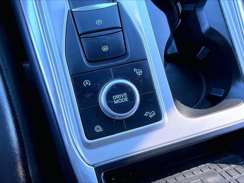 Used 2020 Ford Explorer Platinum w/ Premium Technology Package image 61