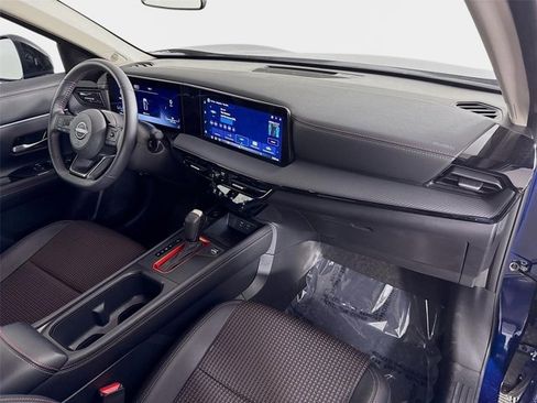 Certified 2026 Nissan Kicks SR FWD image 27