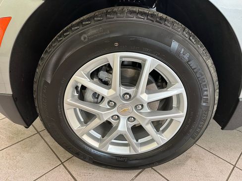 Certified 2024 Chevrolet Equinox LT w/ LPO, Floor Liner Package image 16