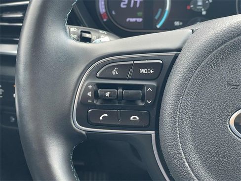 Used 2020 Kia Niro EX Premium w/ Cold Weather Package image 16