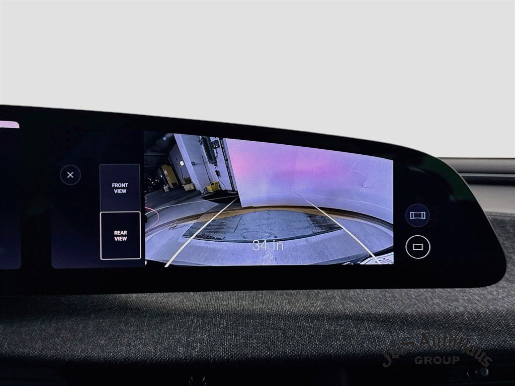 Used 2024 Lucid Air Pure RWD image 19