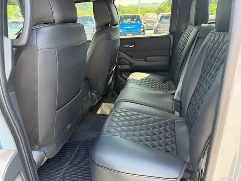 Used 2024 Nissan Frontier PRO-4X w/ Off-Road Protection Package AWD/4WD image 11