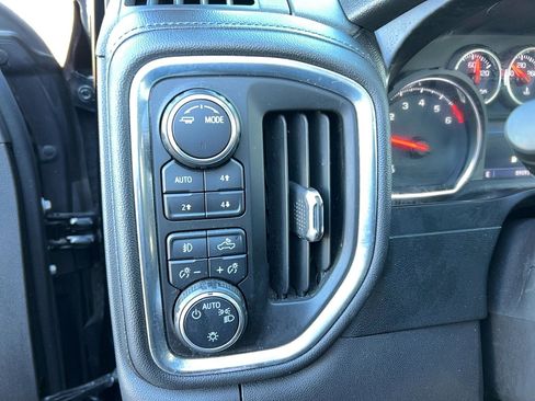 Used 2020 Chevrolet Silverado 1500 RST image 15