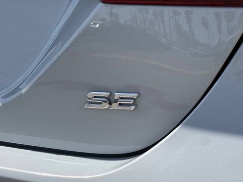Used 2024 Toyota Camry SE FWD image 25