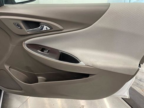 Used 2022 Chevrolet Malibu LT image 45