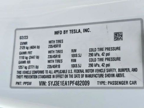 Used 2023 Tesla Model 3 Standard Range image 33